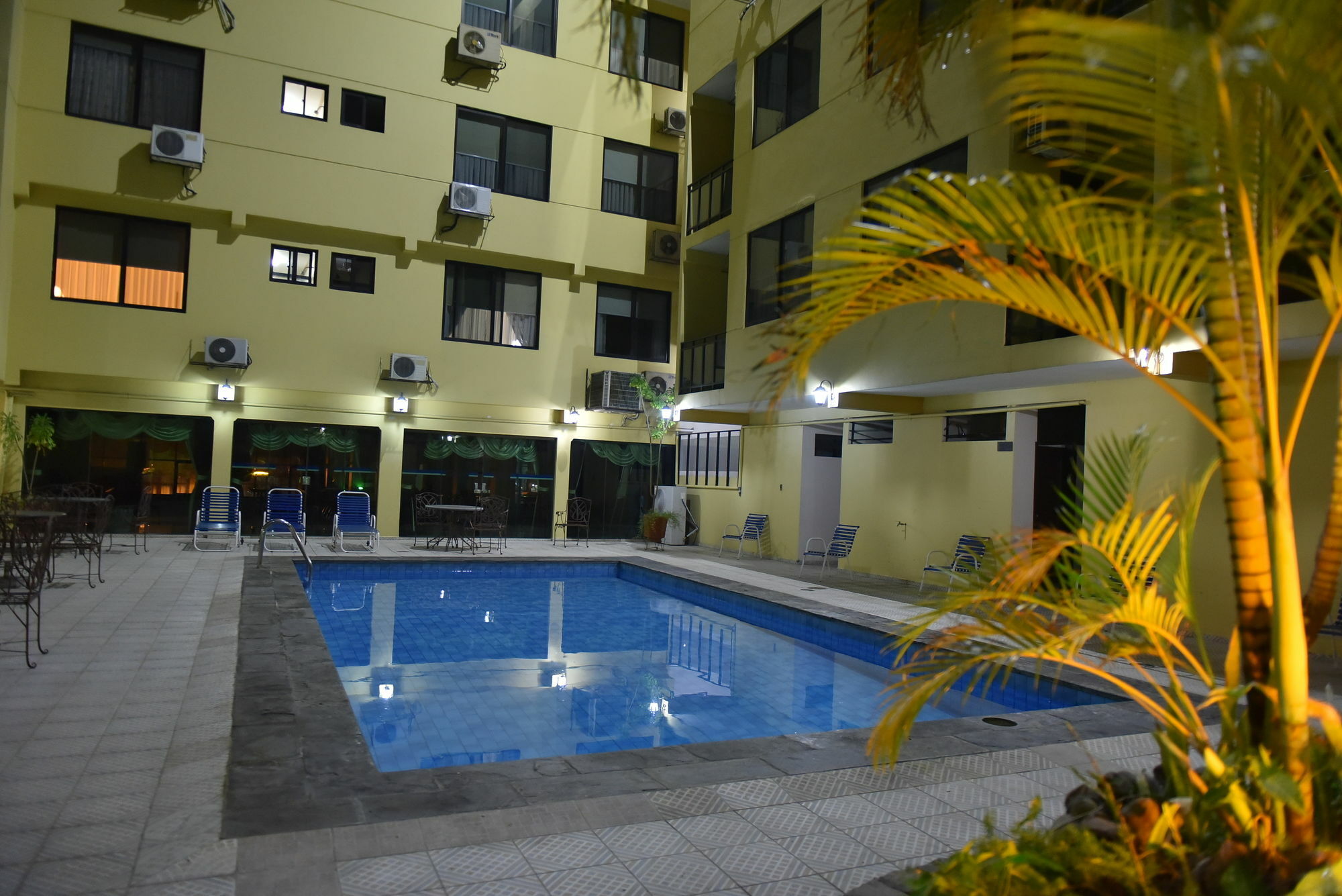 Hotel Continental Park Santa Cruz de La Sierra Exterior foto